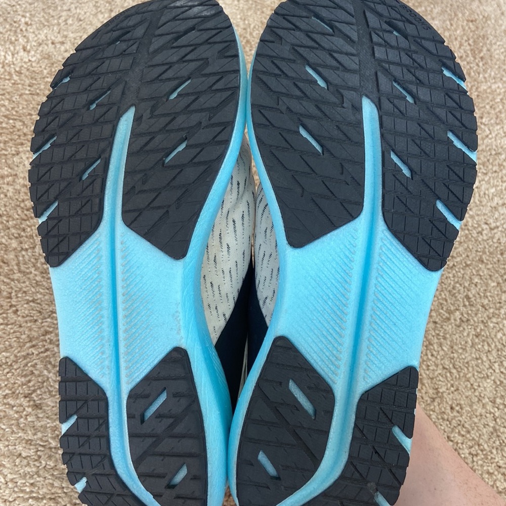 Brooks White and Blue Women's Sneakers - Picture 4 of 4